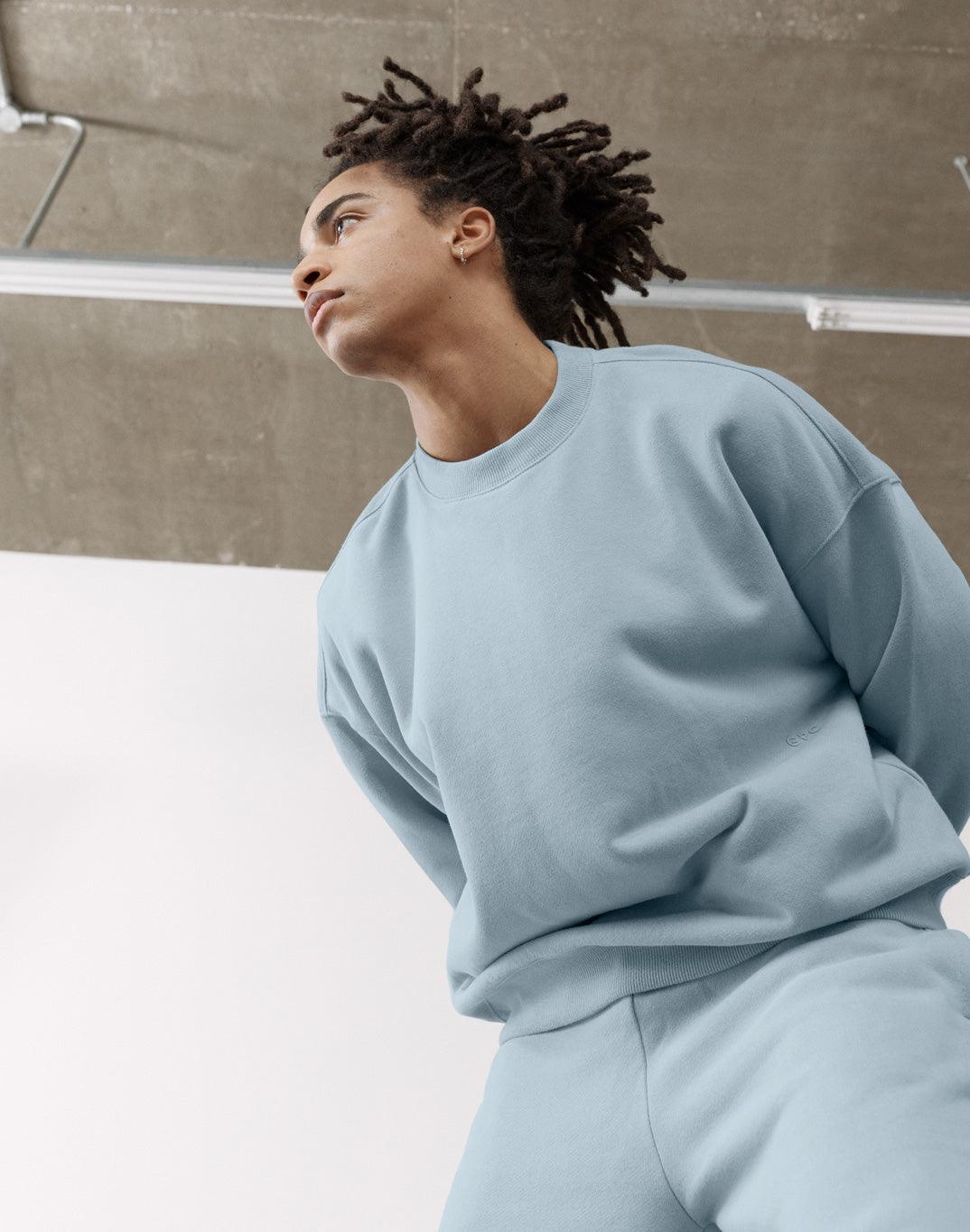 The Oversized Crew in Chalk Blue - Sweatshirts - Gym+Coffee IE